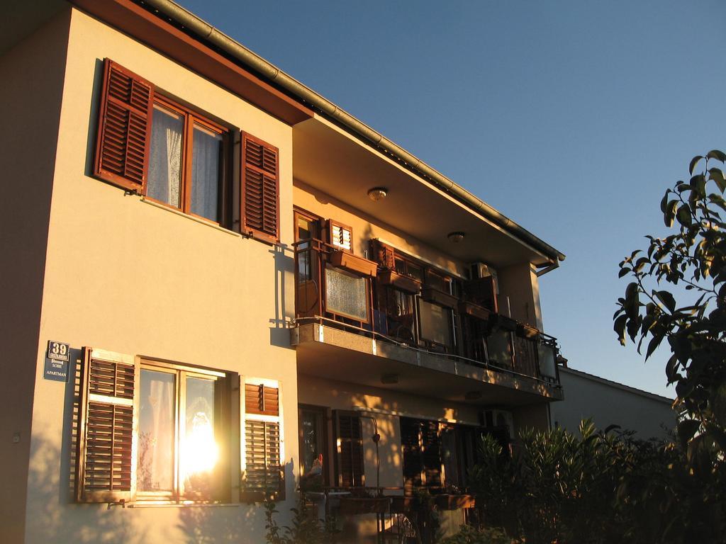Apartments Adelita Porec Exterior photo